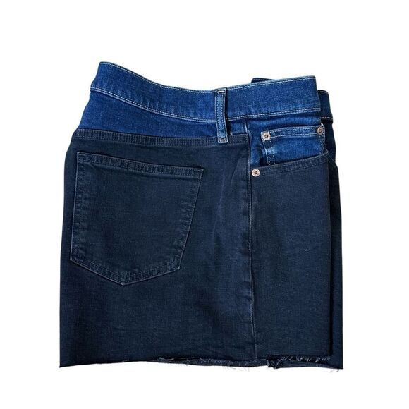 GAP Multi ~ Black/Blue Jean shorts ~ Girlfriend fit~ Highrise 4” ~ size 30/10P - Picture 4 of 12